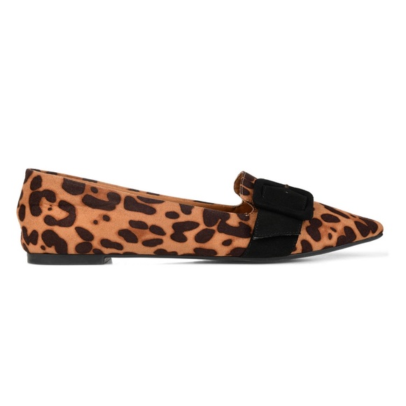 Journee Collection Audrey Buckle Flats Leopard - Picture 4 of 8